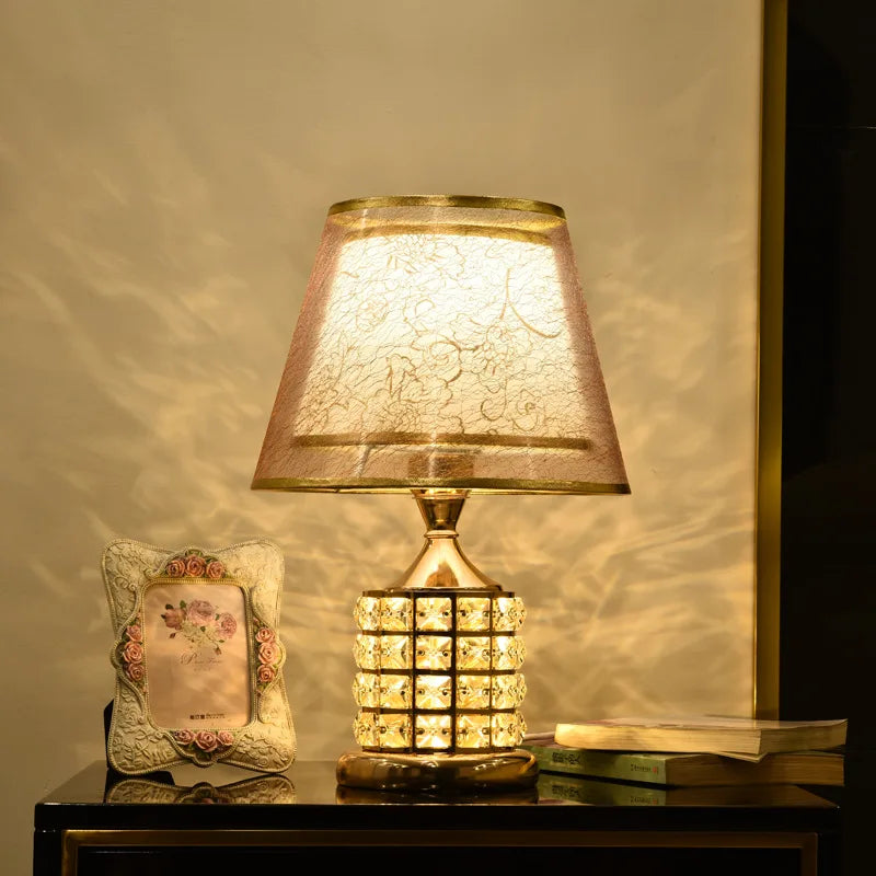 Crystal Table Lamp Diamond Table Lamp Decoration Desk Lamps Classic Bedroom Bedside Bar Rubik'S Cube European Style Luxury