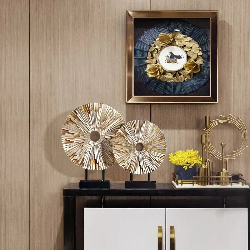 European Luxury Resin round Figurines Art Home Furnishing Decoration Crafts Livingroom Table Miniatures Office Desktop Ornaments